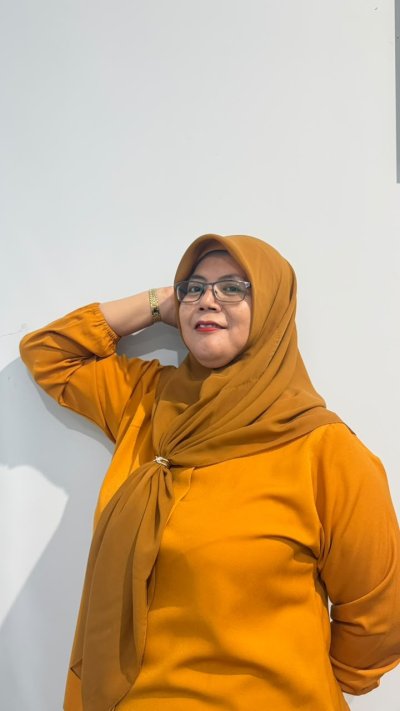 LIES HASANAH